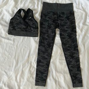 Gymshark Camo Set. Black and Grey.